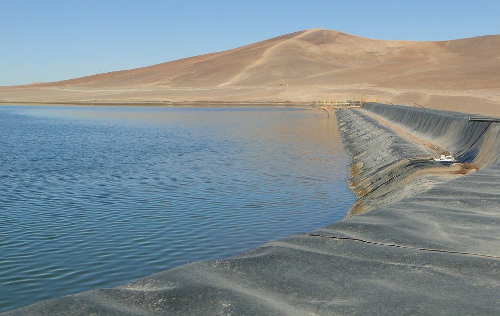 Monitoreo en línea en depósitos de relaves